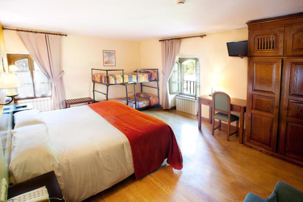 Hotel Venta De Etxalar Room photo